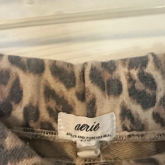aerie Leopard-Print Lightweight Street Trouser Sweatpants - Picture 2 of 4